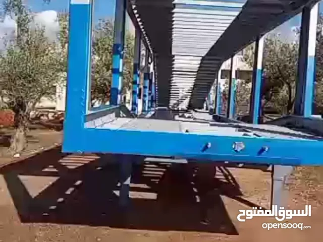 ناقلة سيارات