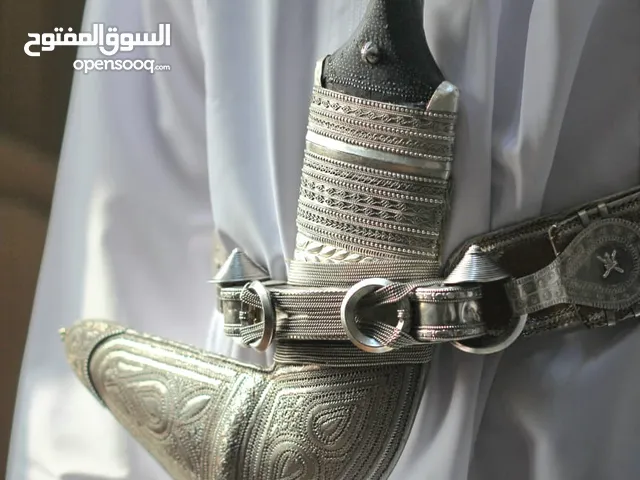 للبيع خنجر قياس 6 بقرن زراف أفريقي اصلي و قطاعه تكاسير و نصله حاده