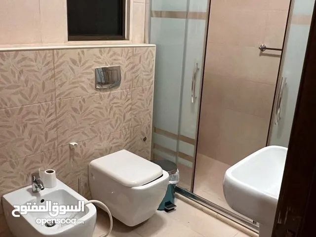 200 m2 3 Bedrooms Apartments for Sale in Amman Khalda