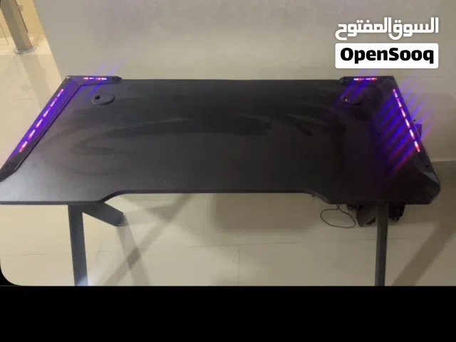 طاولة قيمنق مستعمله