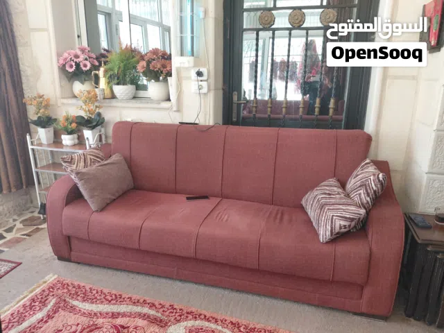 طقم كنب بحالة ممتازة للبيع