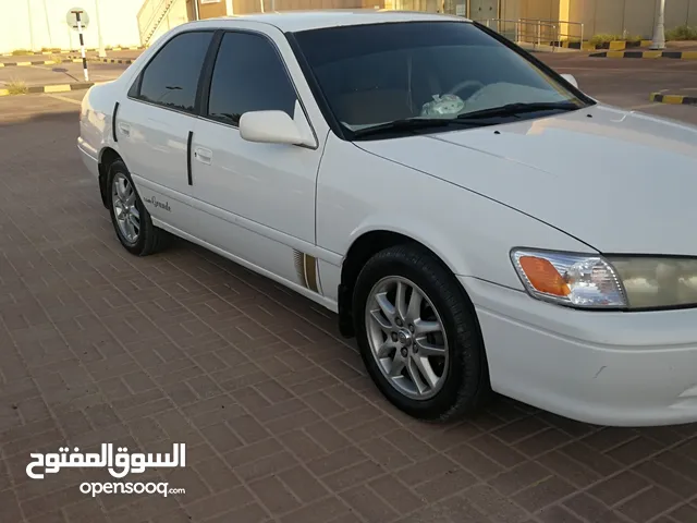 Toyota Camry 2001 in Al Dhahirah