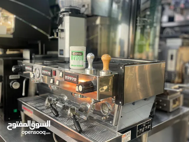 ماكينة قهوة اسبريسو 3 جروب. مثالية للاستخدام في المقاهي والمطاعم. جرعات قابلة للبرمجة الحجمي التلقائ