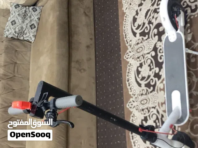 البيع السكوتر نظيف تواير جديد مع شحن