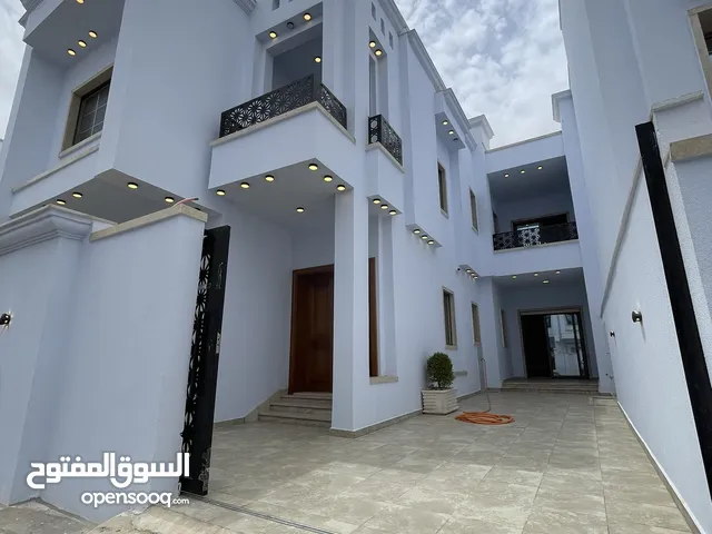 460 m2 More than 6 bedrooms Villa for Sale in Tripoli Ain Zara