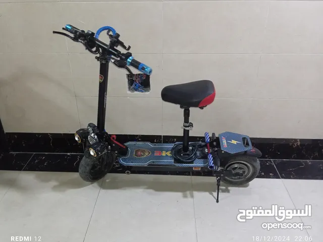سكوتر 48فولت البيع سكوتر ما فيه شيء استعمال خفيف جدا يمشي سرعه 75 يمشي مسافه 35 كيلو