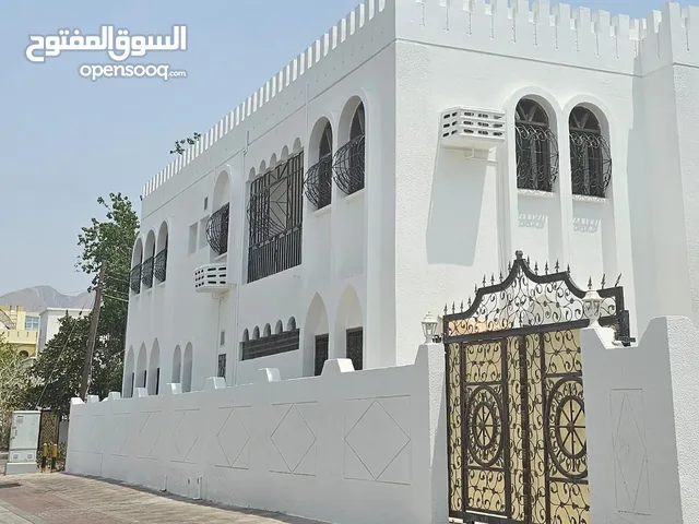 Unfurnished Yearly in Muscat Al Khuwair