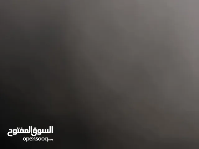 بناء حديث يصلح يكون مستشفى ، مصنع ، مركز تعليمي ، المساحة 240