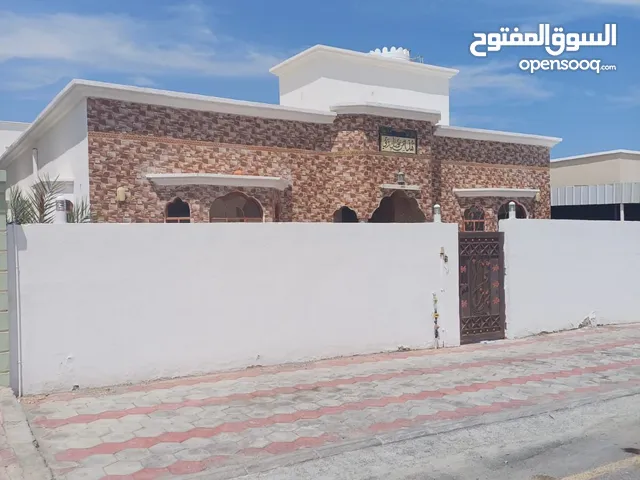 300 m2 4 Bedrooms Townhouse for Sale in Muscat Amerat