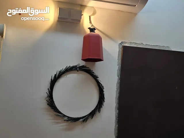 مكتب للايجار مع موقف سياره على الباب في رفيديا ايجار سنوي دفعات