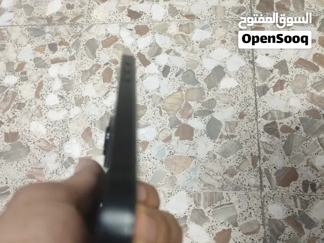 ايفون 14 بلاس حجم ال برو ماكس