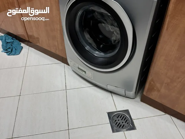Electrolux Washing Machine – PerfectCare 500 only used one year like new