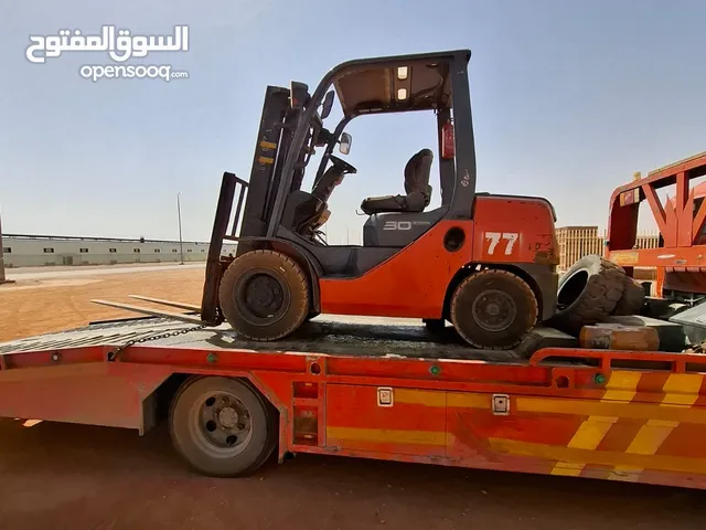 رافعات شوكية للايجار Forklift for rent