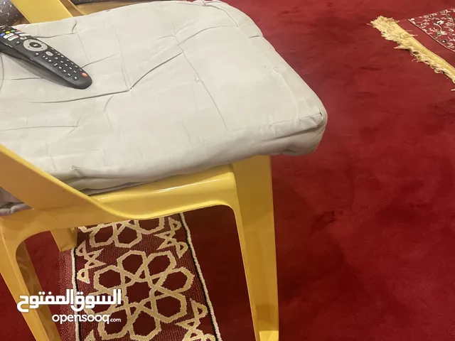 شقة 4 غرف نوم مع 3 حمامات صالة للبيع اوالايجار قرب مستشفى ملك حمد