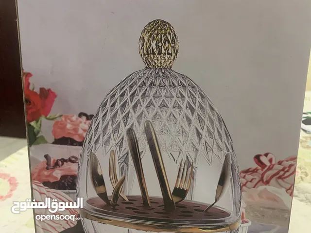 وعاء حلوى كبير مع حامل ملعقة Big candy pot قابل للتفاوض with spoon holder