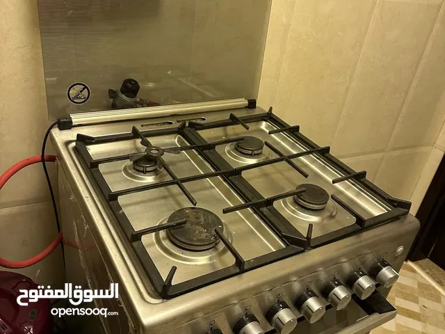 Oven Electrolux the best of all come فرن غير مستعمل بكثره بعده يديد and take it you wont regret it