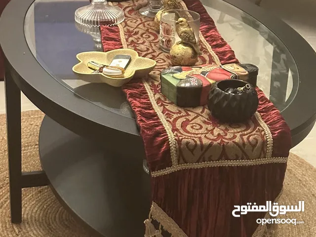 اثاث غرفة الجلوس مستعمل يكون من