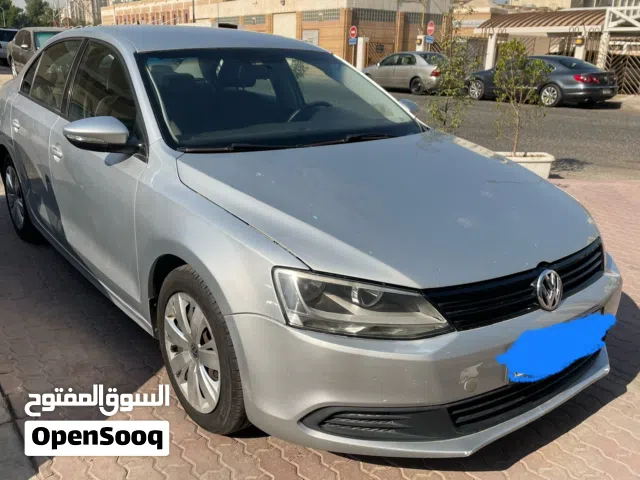 2012 فولكسفاغن جيتا Standard
