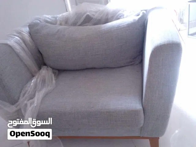كنب مودرن قليل الاستخدام
