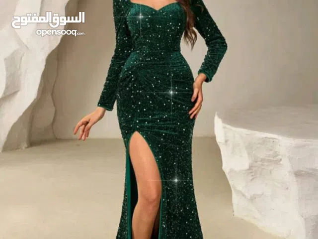 فساتين حفلات اعراس خطبة كتب كتاب للبيع بسعر الحرق