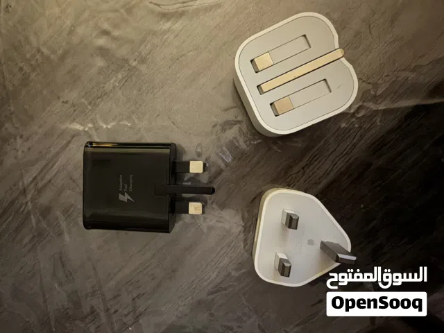 للبيع شواحن اصلية مستعمله استعمال نضيف، التواصل للجادين فقط بيعه سريعه .