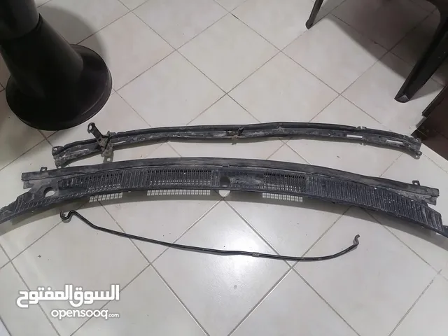 قطع كرولا 95 للبيع