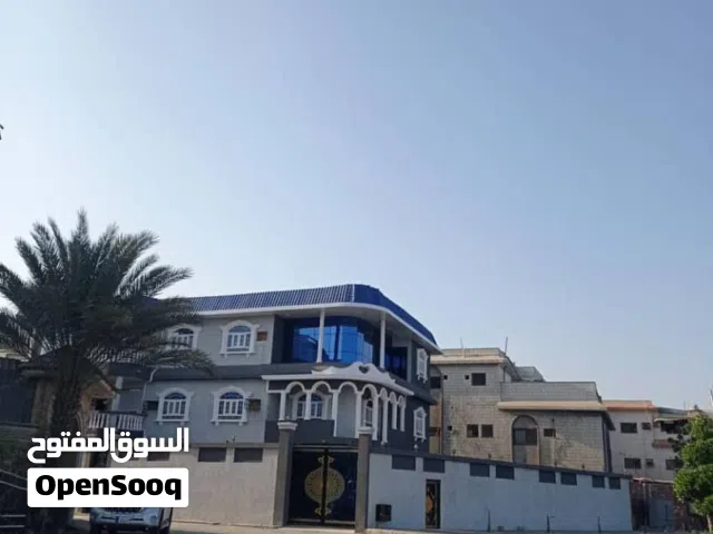 10000 m2 More than 6 bedrooms Villa for Rent in Aden Shaykh Uthman