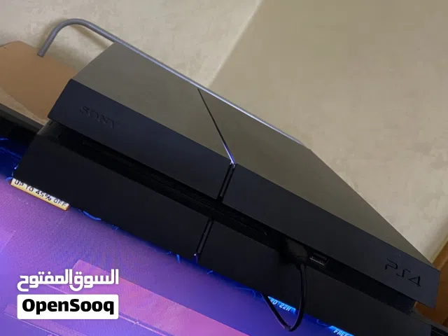 بلايستيشن 4 فات نظيف صوته واطي و ادائه ممتاز عليه حساب فيه مجموعة العاب مع ايد سوني و ثنتين كوبي ون
