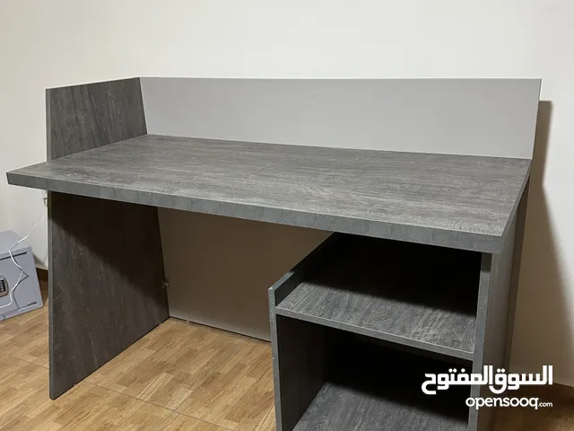 مكتب كمبيوتر جديد قياس 60x130