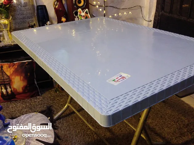 طاولة بلاستيك شب جديده للبيع