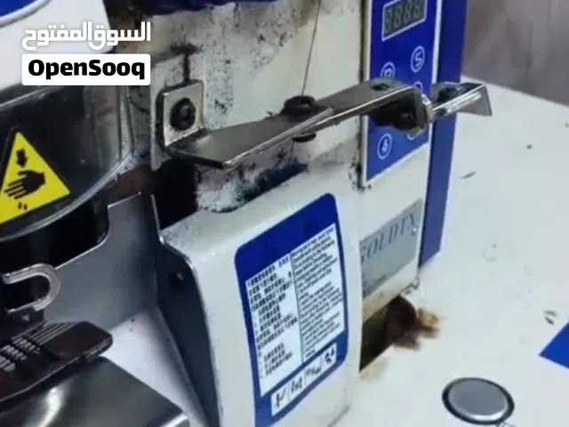 متوفر عندي ماكينتين حبكه وحده فل كامل ووحده عادي