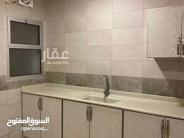 شقة غرفتين غير مفروشه للإيجار الشهري في جده حي الرياض