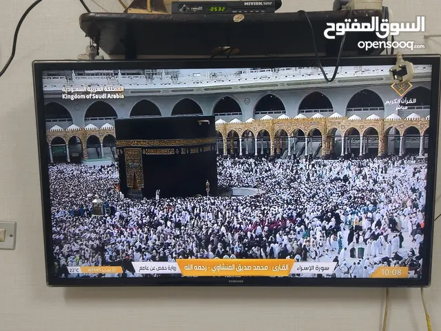 Samsung Smart 42 inch TV in Jeddah