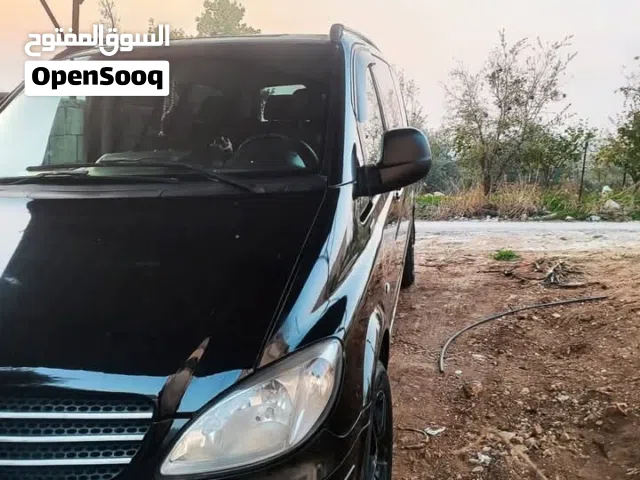2009 مرسيدس بنز الفئة-V V 220