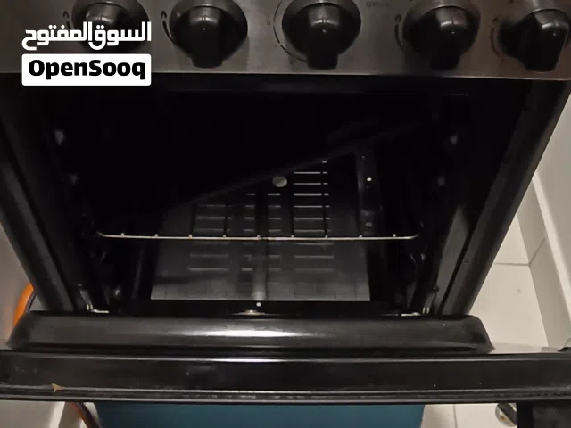 طباخه غاز وفرن في حاله ممتازة
