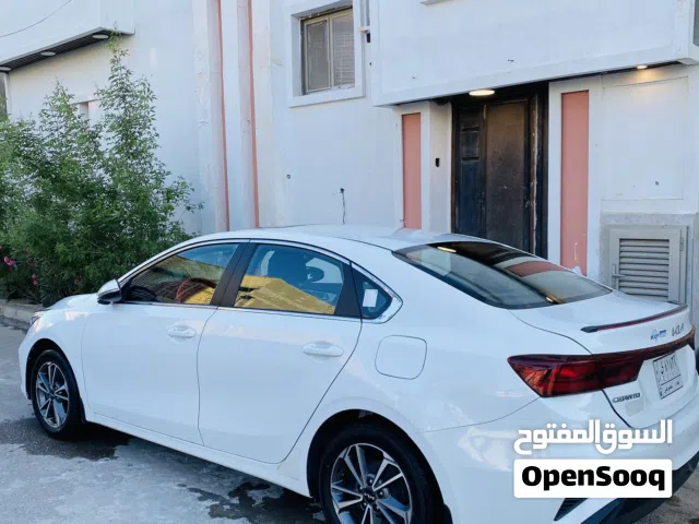 Used Kia Cerato in Basra