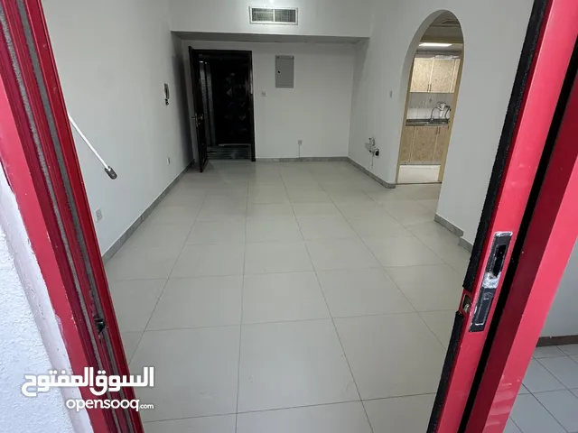 شقه غرفه وصاله للإيجار في منطقه الخالديه