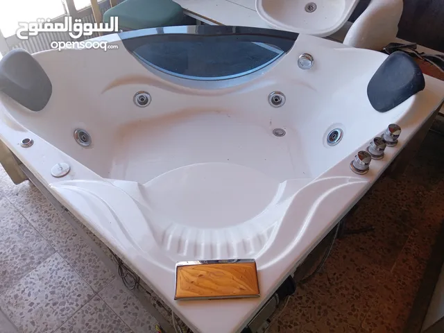 جاكوزي نخب بحال الوكاله عرض 165 وطول 210