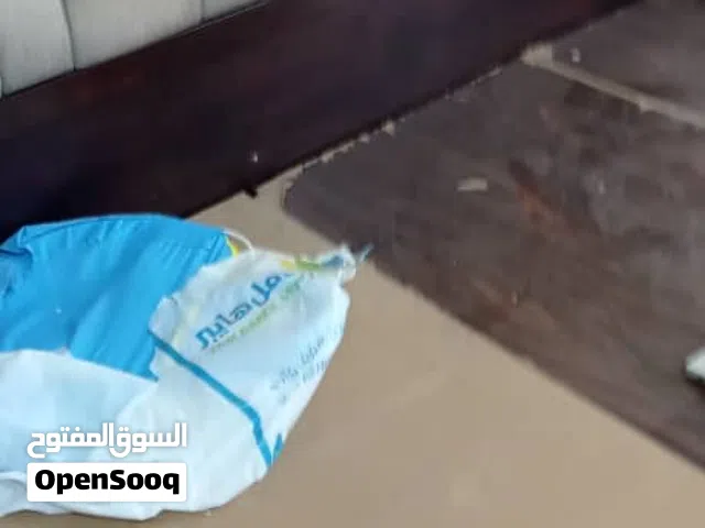 غرفة نوم للبيع في عدن