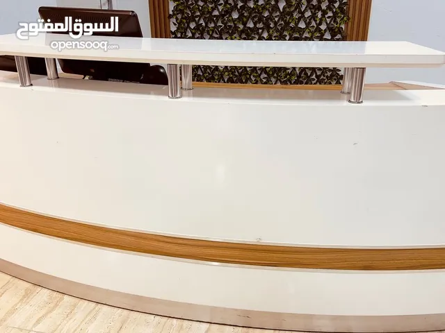 فترينة مكتبية للبيع