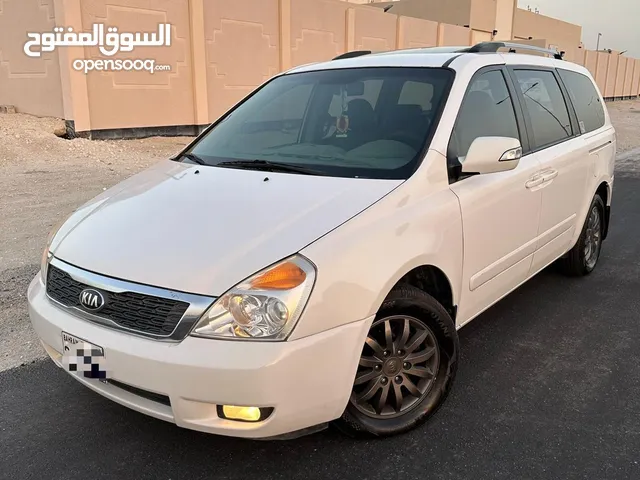 Used Kia Carnival in Northern Governorate