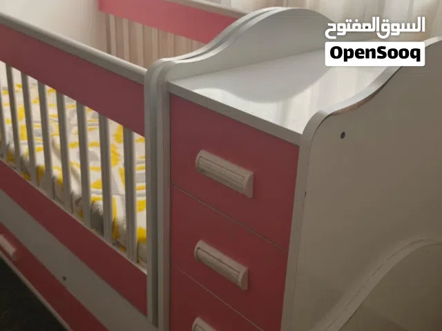 سرير أطفال