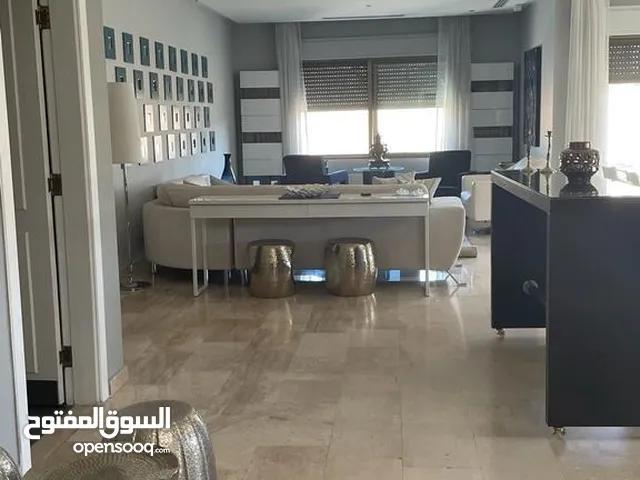 220 m2 4 Bedrooms Apartments for Rent in Amman Abdoun Al Janobi