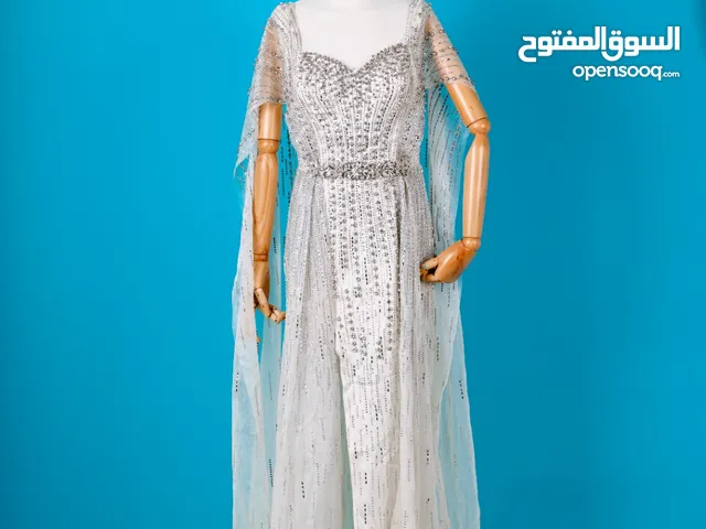 فستان سهرة فاخر للبيع -مستعمل مرة واحدة فقط وبحالة شبه جديد