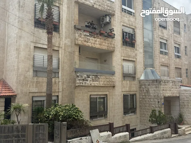 200 m2 3 Bedrooms Apartments for Rent in Amman Shmaisani