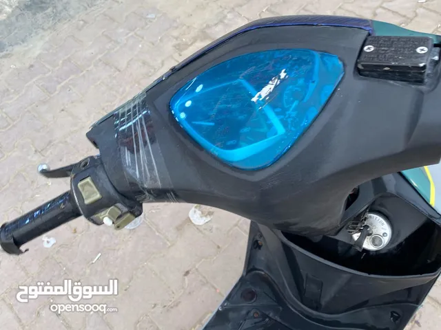 سكنس نثية للبيع
