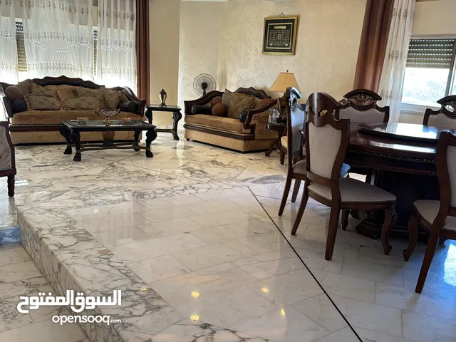 شقه مفروشه طابق رابع للايجار