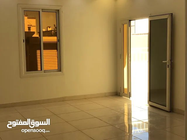 155 m2 4 Bedrooms Apartments for Rent in Al Madinah Alaaziziyah