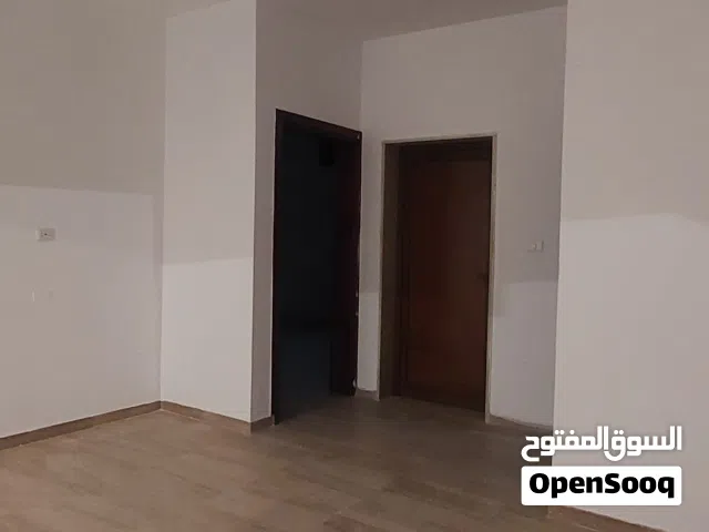 150 m2 3 Bedrooms Townhouse for Rent in Tripoli Zanatah