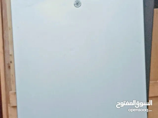 للبيع ثلاجه تبريد وتجميد ممتاز